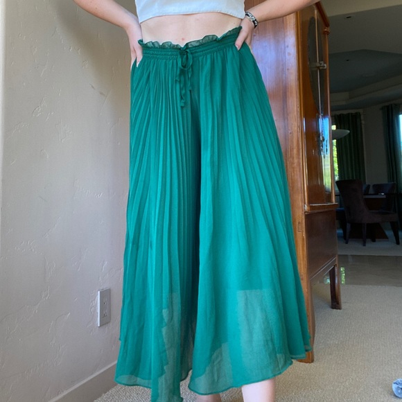 Zara Pants - Zara Emerald Green Flowy Ruffled Pants